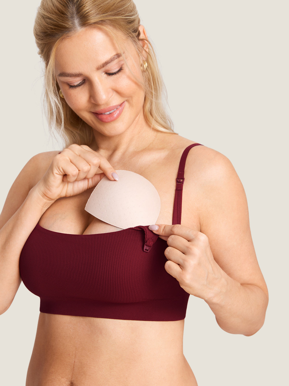 MOMANDA Women's Ribbed Scoop Nursing Bralette Andorra @model_info:MOM2