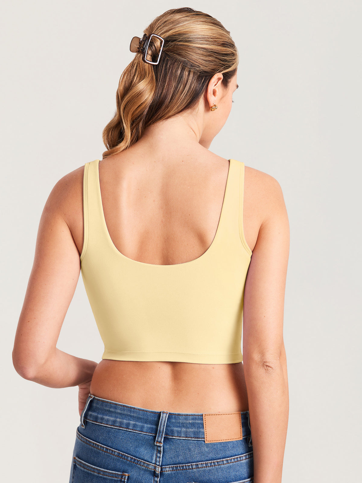 MOMANDA Women's Natrelax® Nursing Crop Tank Top - V Neck Butter @model_info:MOM3