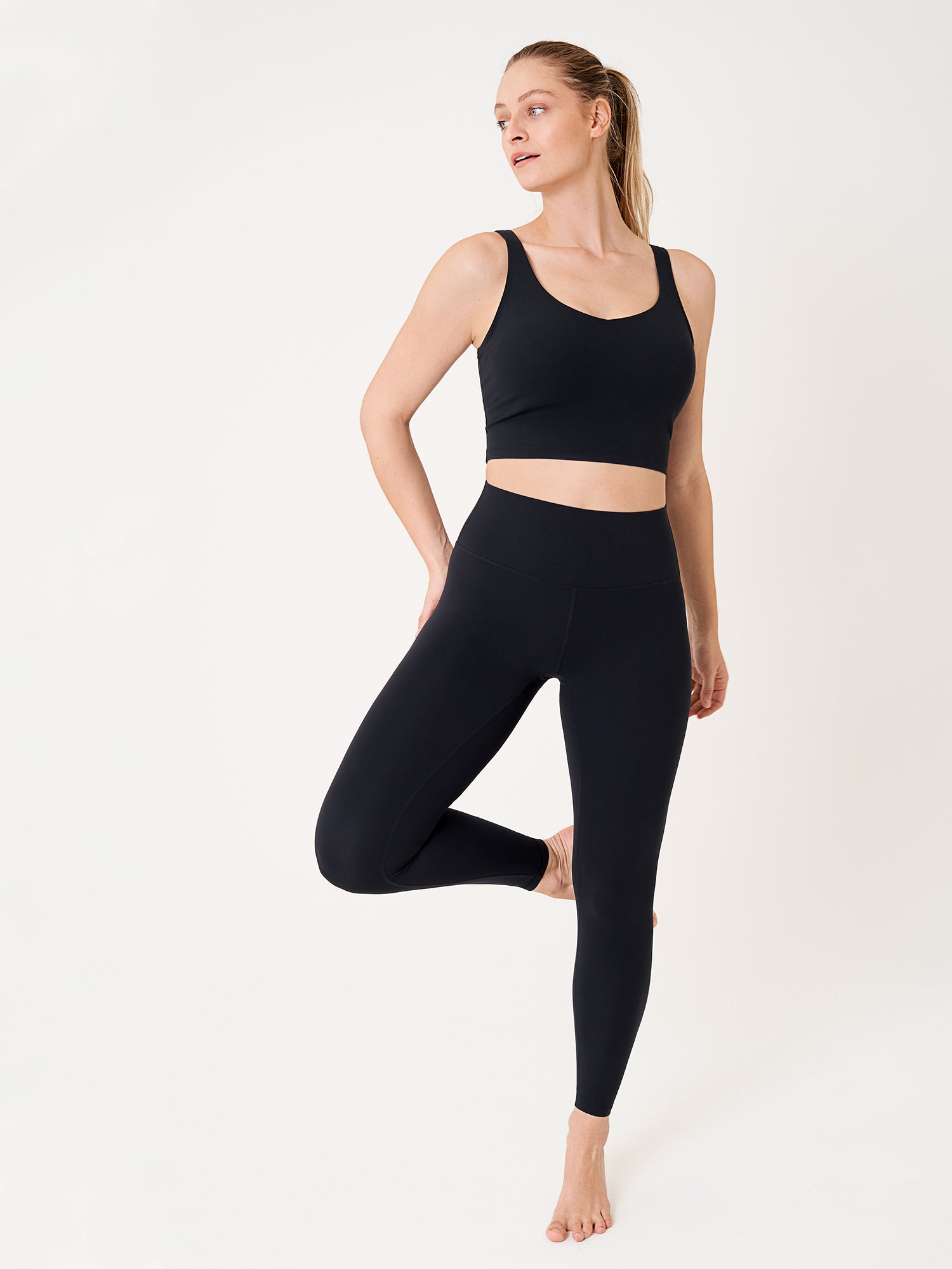 MOMANDA Women's Natrelax® Nursing Crop Tank Top - V Neck Black