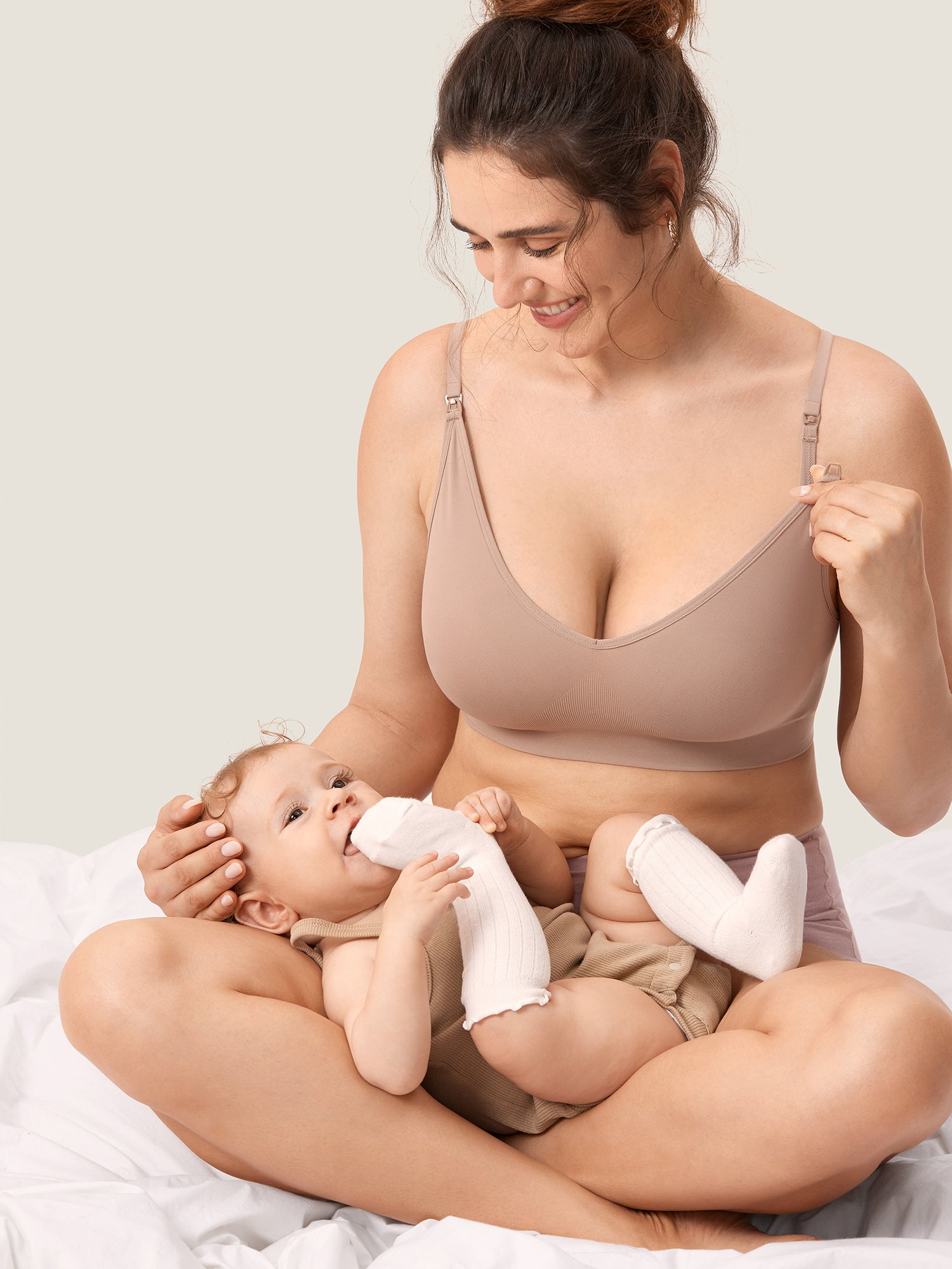 MOMANDA Women's Seamless Soft Knit Nursing Bra