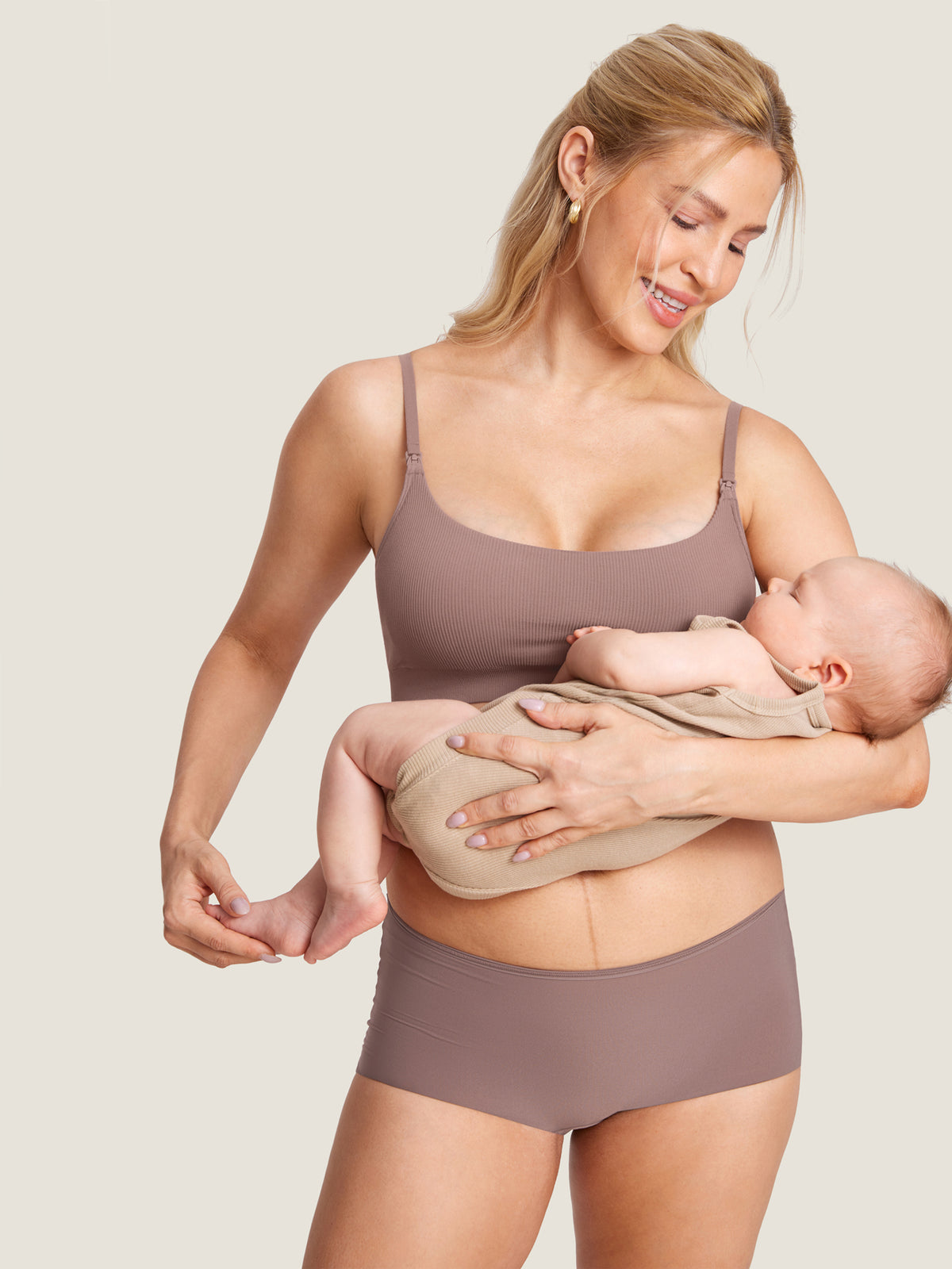MOMANDA Women's Ribbed Scoop Nursing Bralette Brown Purple @model_info:N2