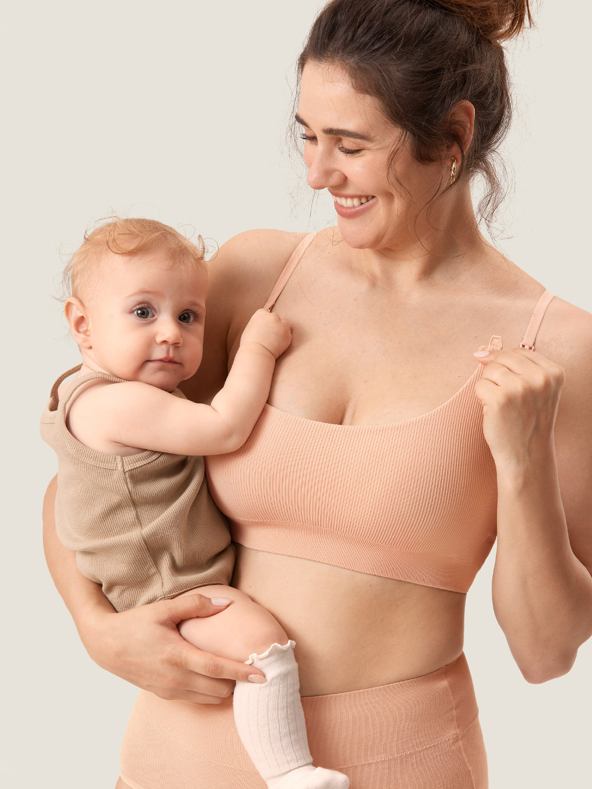 MOMANDA Women's Ribbed Scoop Nursing Bralette Grapefruit Orange @model_info:Nursing