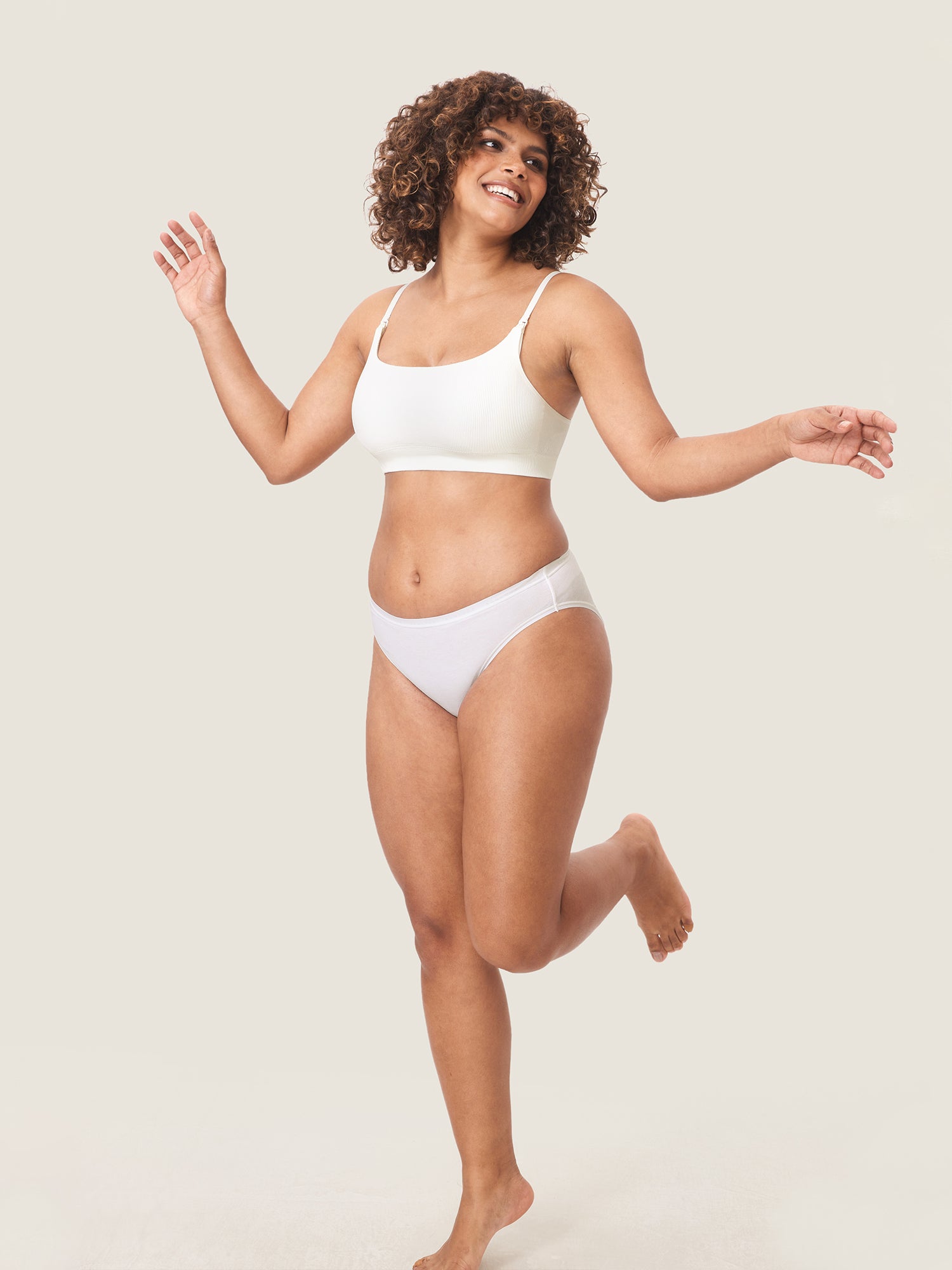 MOMANDA Women's Ribbed Scoop Nursing Bralette Black