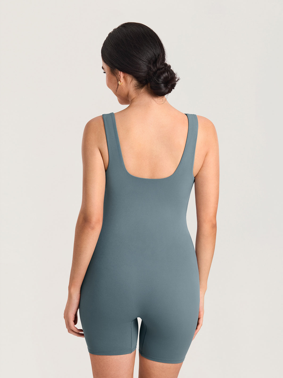 MOMANDA Women's Natrelax® Maternity Romper Haze Blue @model_info:MOMRS6