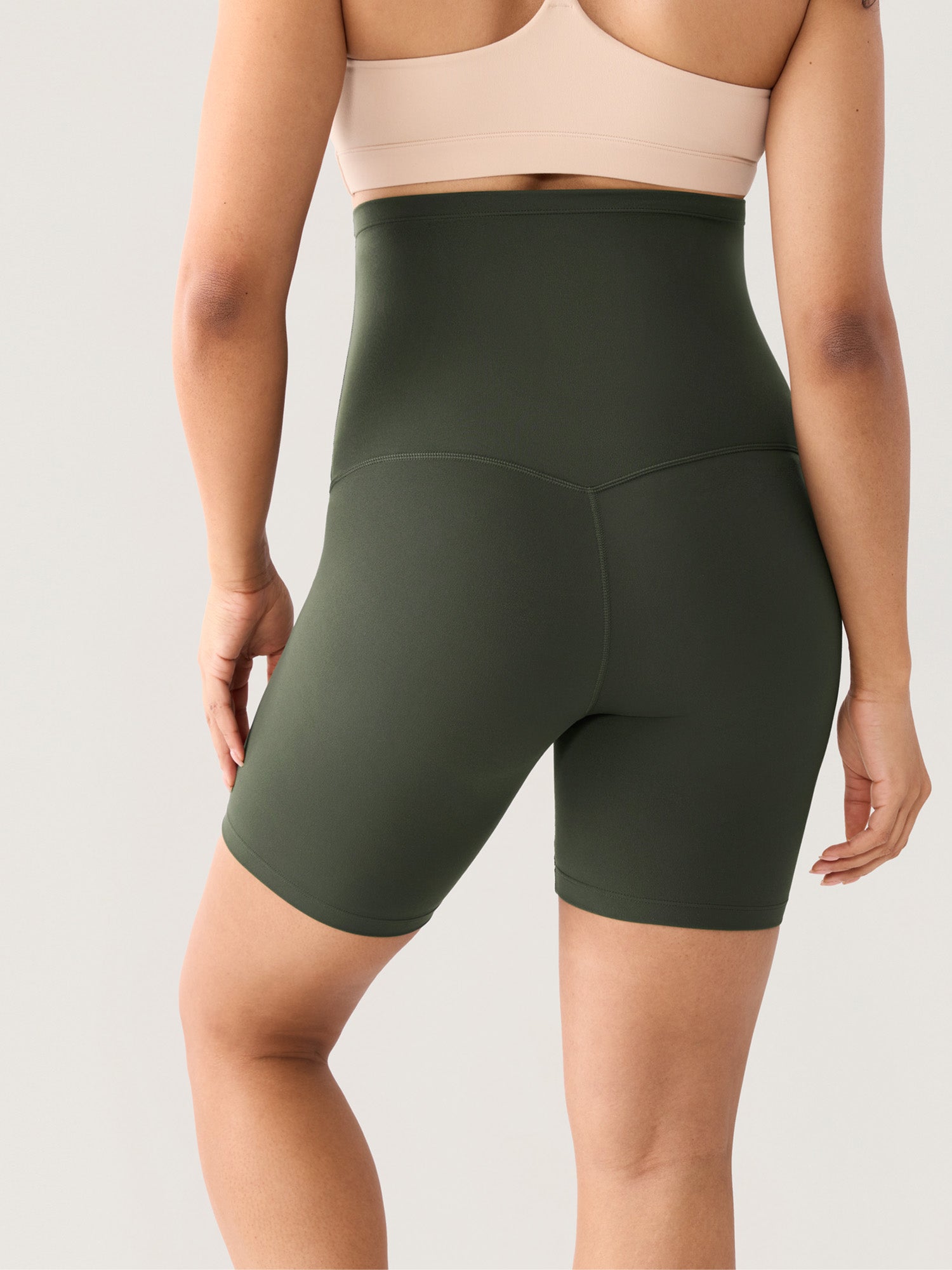 Natrelax® No Front Seam Maternity Shorts 6"