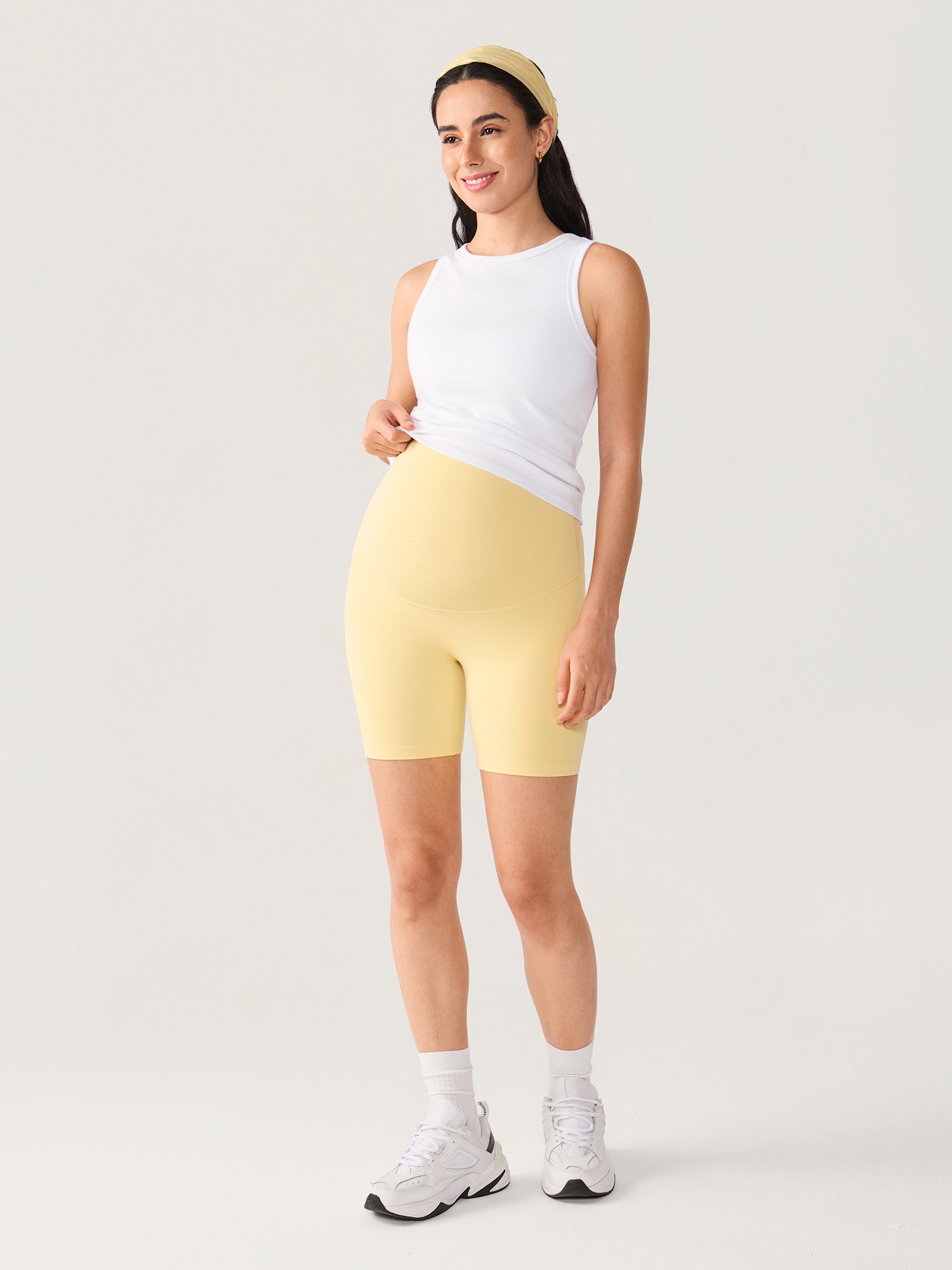 Natrelax® No Front Seam Maternity Shorts 6"